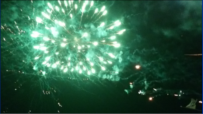 煙花爛漫喜慶元宵佳節(jié)